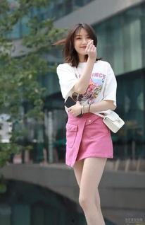 网红街拍,网红街拍带你领略最新穿搭风尚