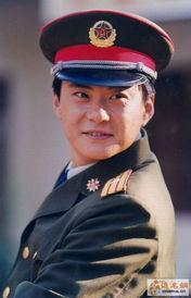 查找王斑个人资料,影视界多面手，才华横溢的演员风采