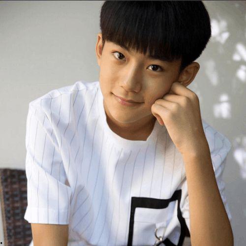 演员刘奇照片,光影交织，演绎人生百态