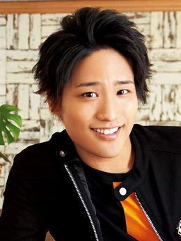 桐山个人资料,才华横溢的青年才俊，多领域成就斐然